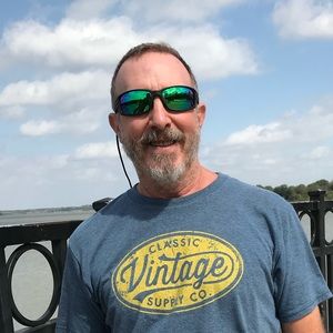 Meet your Posher, Robert